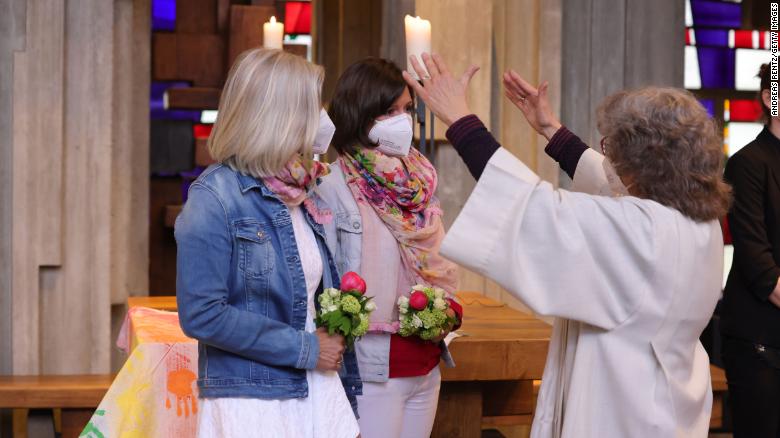 German priests defy Vatican ban and bless same-sex unions