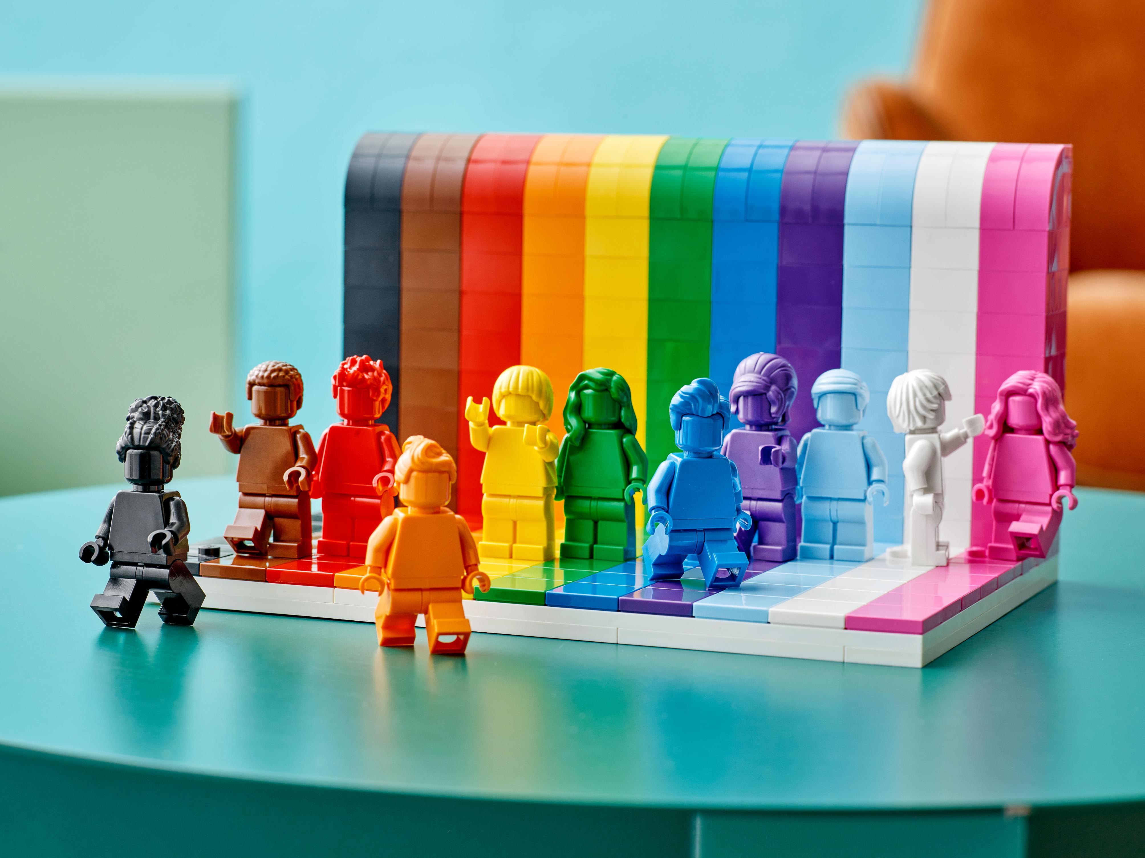 søskende retning Milepæl Lego unveils first LGBTQ set ahead of Pride Month - CNN Style