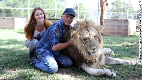 Por poco 70 big cats removed from Oklahoma animal park featured in the Netflix documentary &#39;Rey Tigre: Asesinato, Caos y locura&#39;