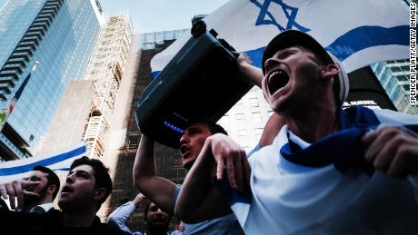 Young Jewish Americans rocked by new hate fueled by Israel-Palestinian conflict 