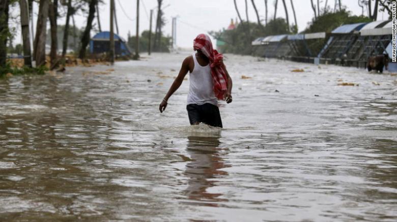 Cyclone Yaas batters India's east coast leaving tens of thousands homeless
