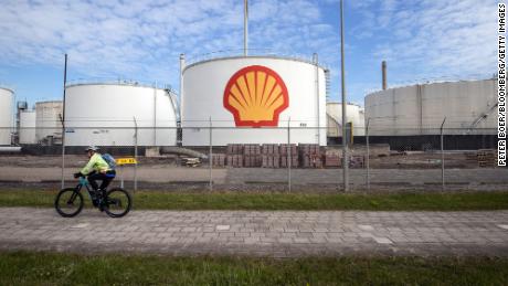 Court orders Shell to slash CO2 emissions in landmark climate ruling
