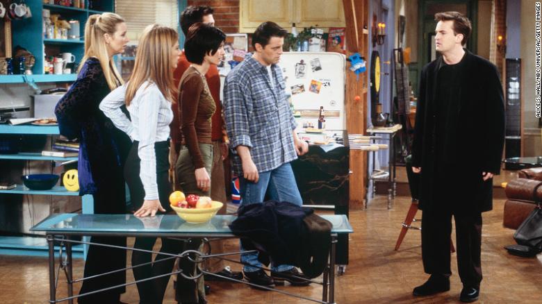 Matthew Perry says he had major anxiety while filming 'Friends' -- and nobody else knew