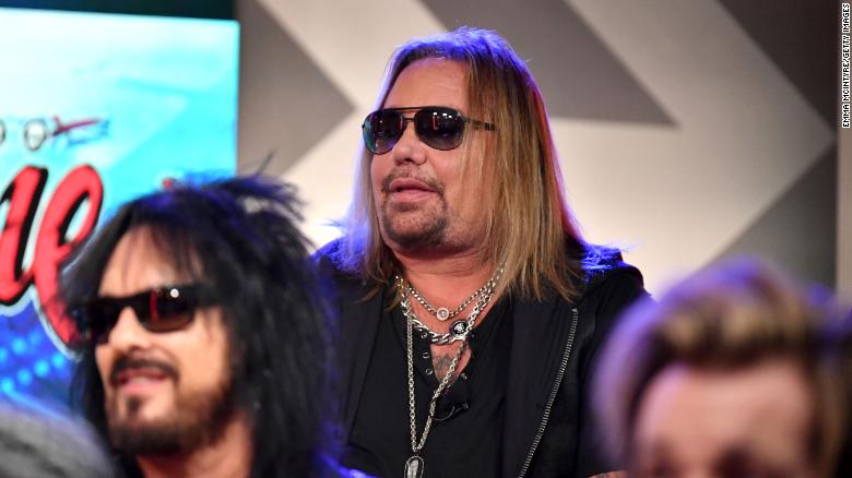 Vince Neil leaves stage, says voice is 'gone' during festival