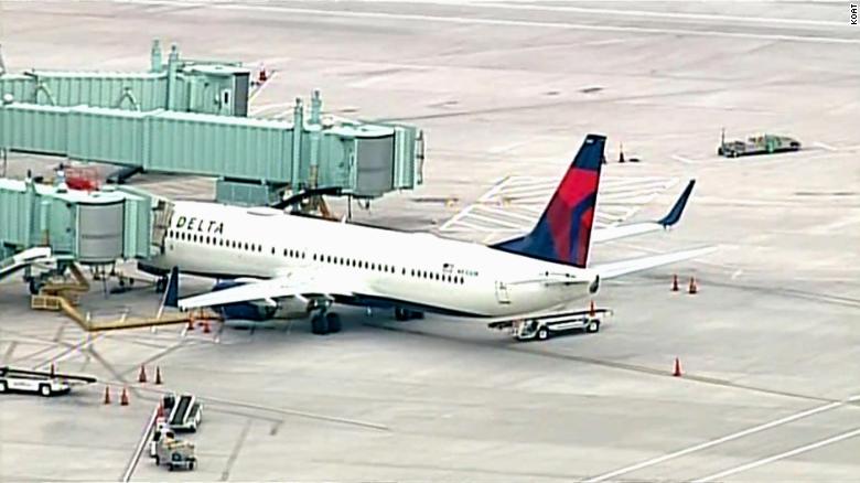 A passenger tried to breach the cockpit of a Delta flight to Nashville, forcing the plane to make an emergency landing