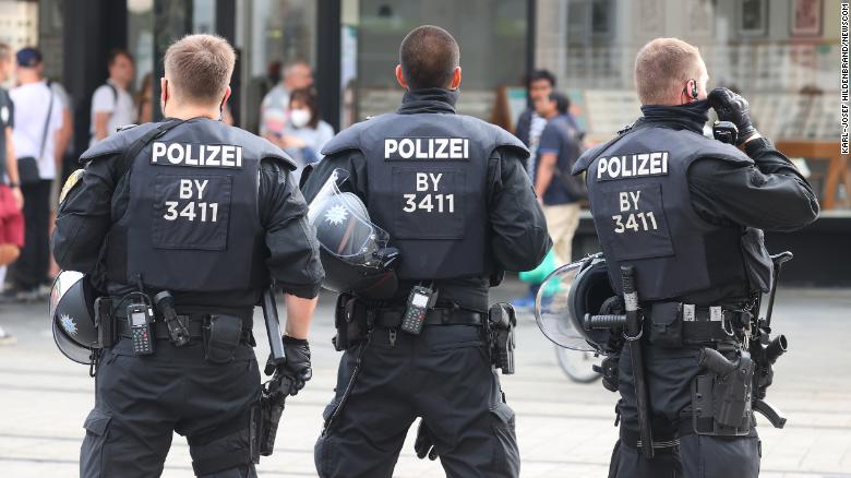 ドイツの町でナイフ攻撃を受けて数人が死亡、負傷, 警察は言う
