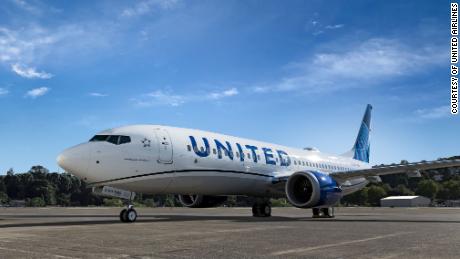 United Airlines orders 270 jets, its biggest aircraft purchase ever