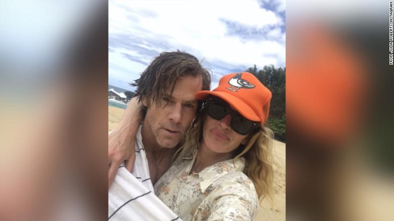 Julia Roberts shares rare selfie with husband Danny Moder to celebrate wedding anniversary