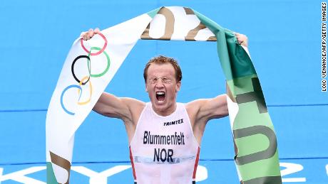 Kristian Blummenfelt conquistou a medalha de ouro para a Noruega.