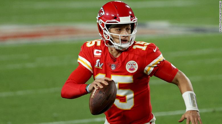 Patrick Mahomes rookie card sells for record-breaking $  4.3 million