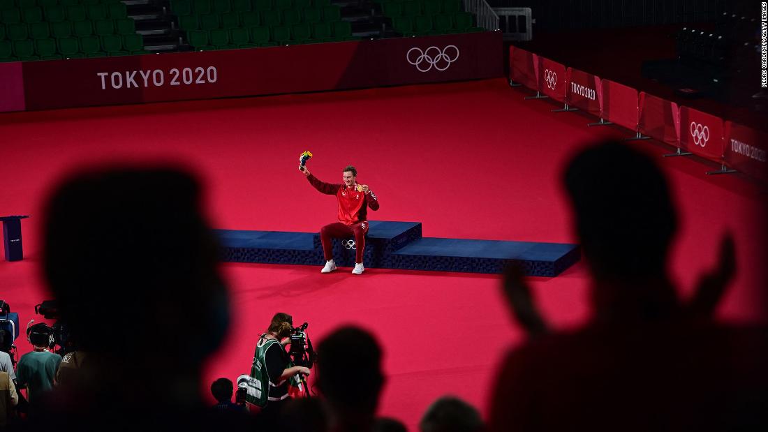 Denmark&#39;s Viktor Axelsen is applauded after receiving his &lt;a href=&quot;https://www.cnn.com/world/live-news/tokyo-2020-olympics-08-02-21-spt/h_9eeee5368bdc8f9a5ecb35b3a3a125fc&quot; target=&quot;_blank&quot;&gt;badminton gold medal&lt;/a&gt; on Monday, August 2. He is the first player from outside of Asia to win Olympic gold in men&#39;s singles in more than 20 years.