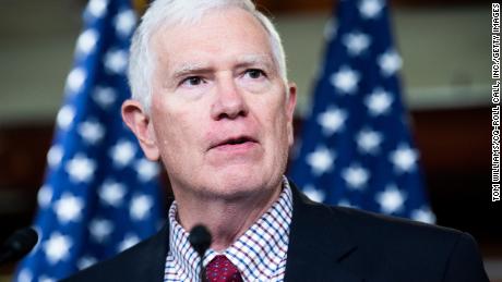 Trump&#39;s rally in Alabama is a boon for Mo Brooks&#39; Senate campaign
