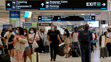 Unruly passenger incidents rising again, FAA data shows