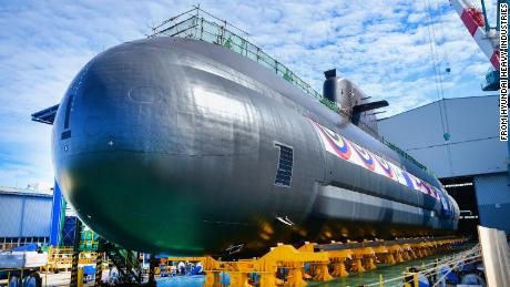 The South Korean Navy&#39;s new 3000-ton-class submarine is to be launched on Tuesday.