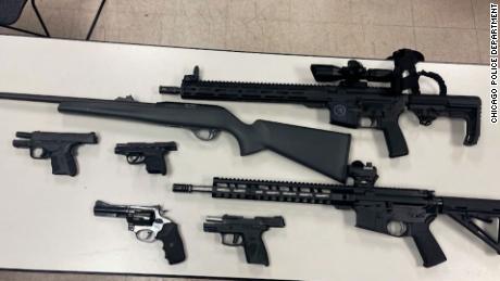 بندوقوں کی آمد 'تشدد کے لیے گراؤنڈ زیرو' ہے۔  شکاگو میں خونی موسم گرما کے اختتام پر