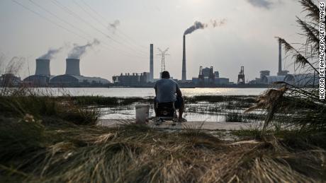 China unveils plan to slash fossil fuels but fails to announce new emissions target