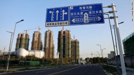 23 ستمبر 2021 کو چین کے صوبہ جیانگ سو کے سوزو میں ایورگرانڈے کلچرل ٹورزم سٹی ، ایورگرانڈے گروپ کی طرف سے تیار کردہ ایک پراجیکٹ زیر تعمیر رہائشی عمارتیں دیکھی گئیں۔