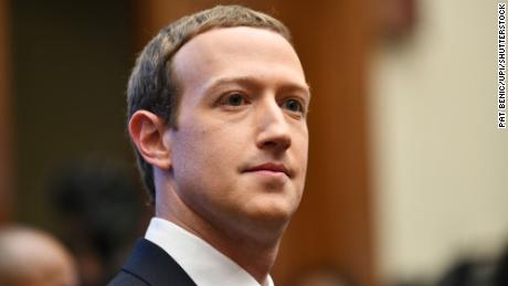 Senator calls on Facebook CEO Mark Zuckerberg to testify about Instagram and kids