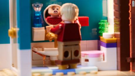 The &quot;Home Alone&quot; Lego set recreates classic scenes from the movie.