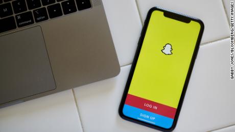 Snap stock plummets 25% after iOS ad tracking changes hit revenue