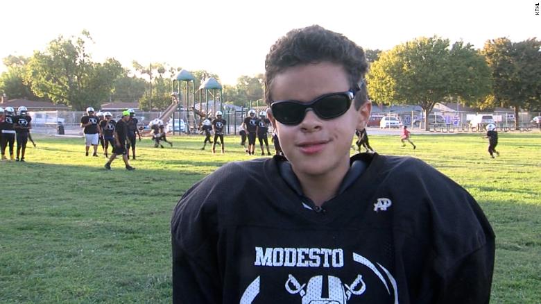 Meet the 15-year-old blind quarterback hoping to reach the NFL