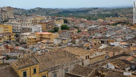 A photo from the beautiful city of Noto, in the south of Sicily, taken during a trip to Sicily in the summer of 2021.