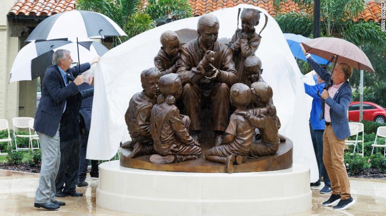 Mister Rogers honored with larger-than-life bronze statue at the Florida college he attended