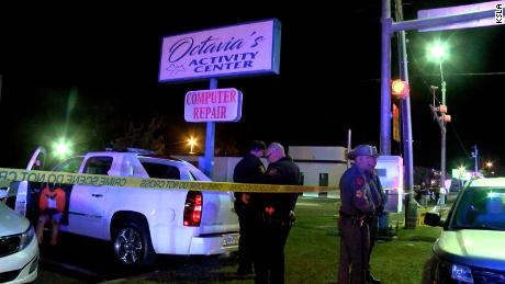 テキサスの葉で撮影するハロウィーンパーティー 1 死んで 9 負傷者