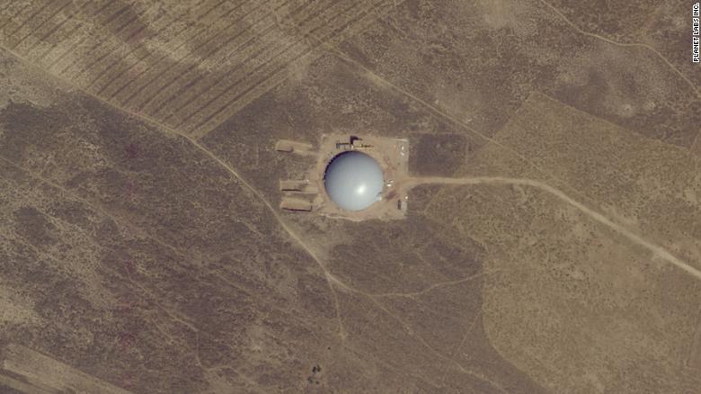 卫星图像似乎显示，中国在开发最终可能发射核武器的导弹发射井方面取得了重大进展