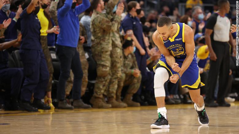 Golden State Warriors improve to 10-1 with win over the Minnesota Timberwolves