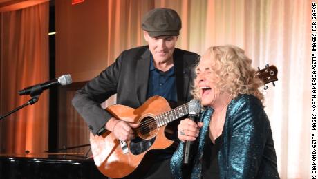 ATLANTA, GA - DECEMBER 09:  Singer-songwriter Carole King and singer-songwriter James Taylor perform at GCAPP &quot;Eight Decades of Jane&quot; in celebration of Jane Fonda&#39;s 80th birthday at The Whitley on December 9, 2017 in Atlanta, Georgia.  (Photo by Rick Diamond/Getty Images for GAACP)