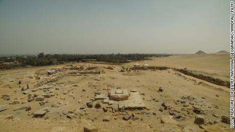 Archaeologists say they&#39;ve found a lost 4,500-year-old sun temple in Egypt