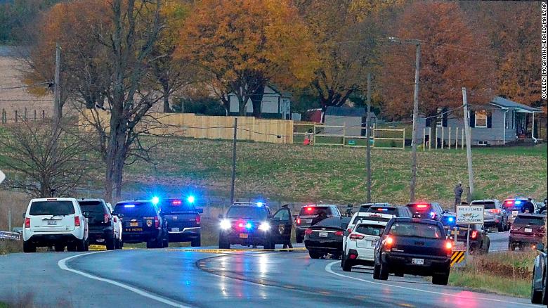 Ex policía de Maryland encontrado muerto con niños que se cree que son las hijas que supuestamente secuestró, la policía dice