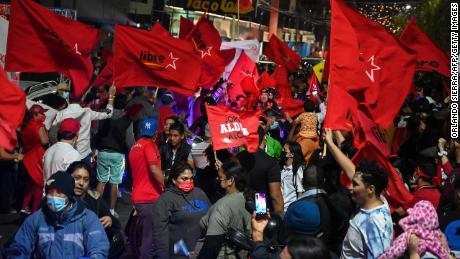 Supporters of Castro&#39;s Libertad y Refundacion (LIBRE) 파티.