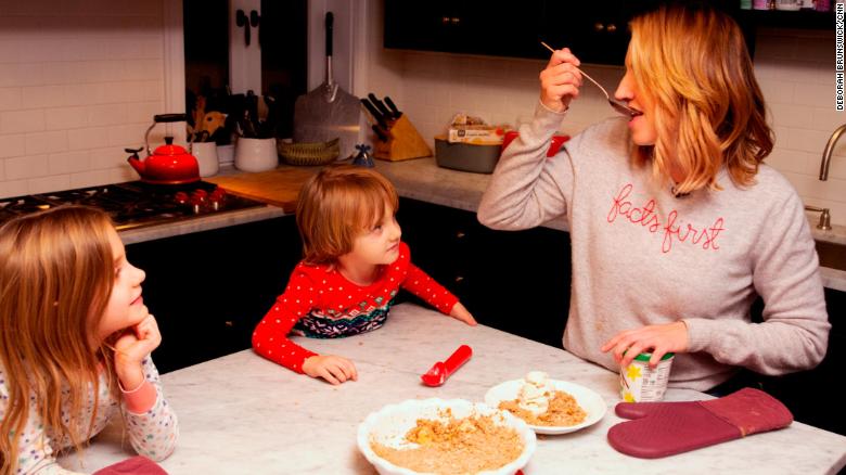 CNN's Poppy Harlow shares a simple apple crisp recipe passed down from her mother