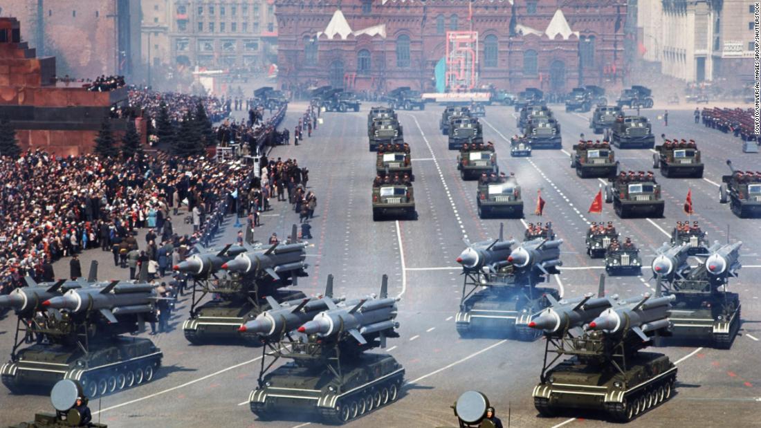 Missile launchers are on display during a military parade in Moscow&#39;s Red Square in 1967.