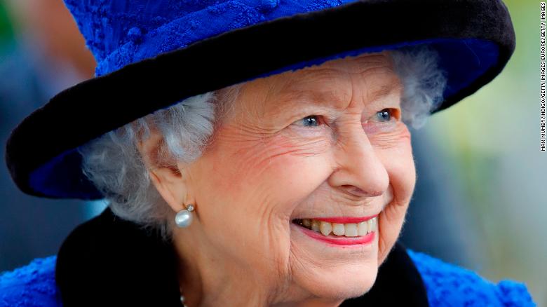 Holiday weekend, Platinum Pudding, pageant of flags. Palace reveals how Queen's 70th year on the throne will be celebrated