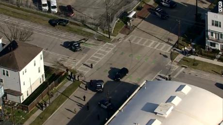Standoff ends with Houston police shooting suspect taken into custody