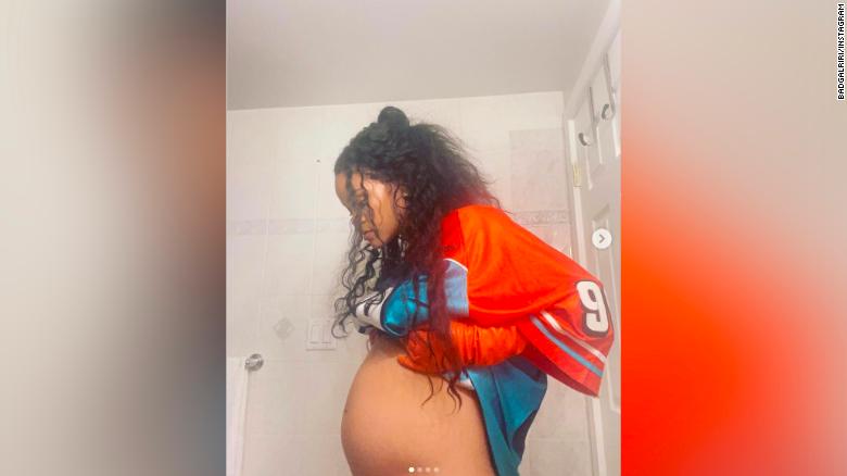 Rihanna shares a new baby bump photo on Instagram
