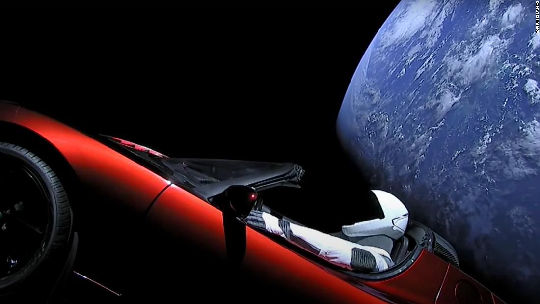 SpaceX lanzó al espacio el auto Tesla de Elon Musk hace 4 años Dónde