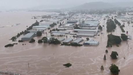 Record-breaking floods hit eastern Australia