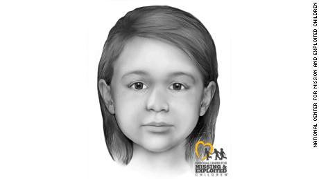 이상 60 연령, the identity of a girl whose body was found in an Arizona desert has been a mystery. 지금, &#39;리틀 미스 노바디&a[object Window]s a name