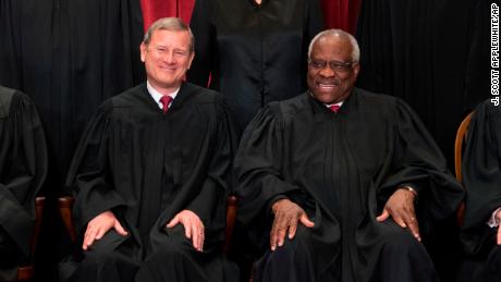 Análisis: John Roberts can&#39;t do anything about Clarence Thomas
