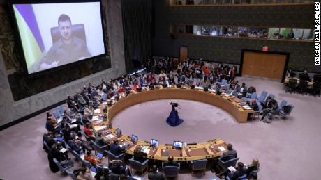우크라이나&#39;s Zelensky questions UN Security Council&#39;s mandate in speech on alleged Russian atrocities