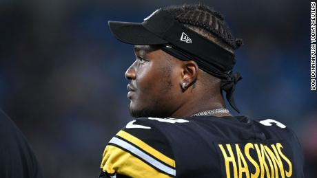 911 call indicates Dwayne Haskins was walking on highway to get gas before fatal crash