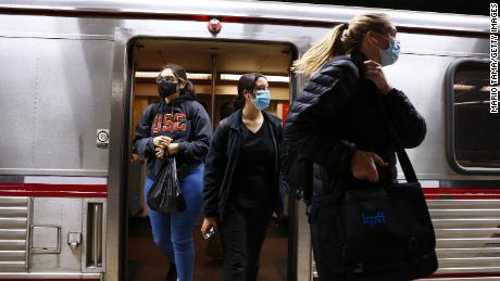 Ventilation helps make public transit safer from spread of Covid-19, experts say, but masks are better