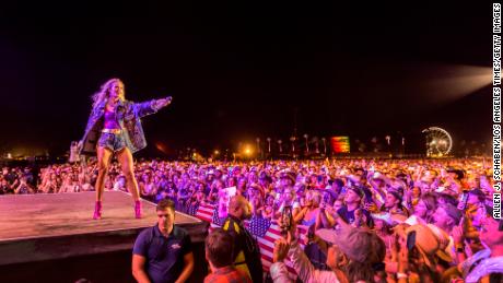 Carrie Underwood performs at the Stagecoach Country Music Festival at Empire Polo Fields in Indio, Kalifornië, op April 30. 