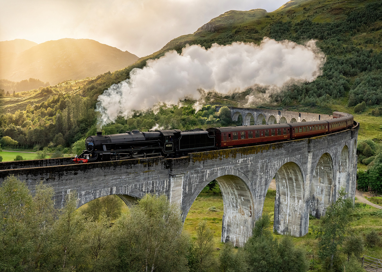 Stiptheid Snel zoete smaak The world's most incredible rail journeys | CNN Travel