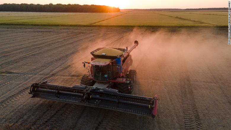 Trump's trade war looms over soybean farmers 4 多年后