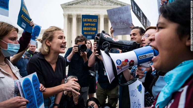 CNN poll: The Supreme Court's draft opinion on Roe v. Wade hasn't shaken the midterm landscape